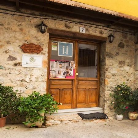 Hostal Alba Taruta Guadalupe  Kültér fotó