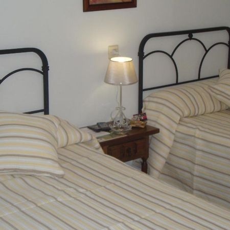 Hostal Alba Taruta Guadalupe  Kültér fotó