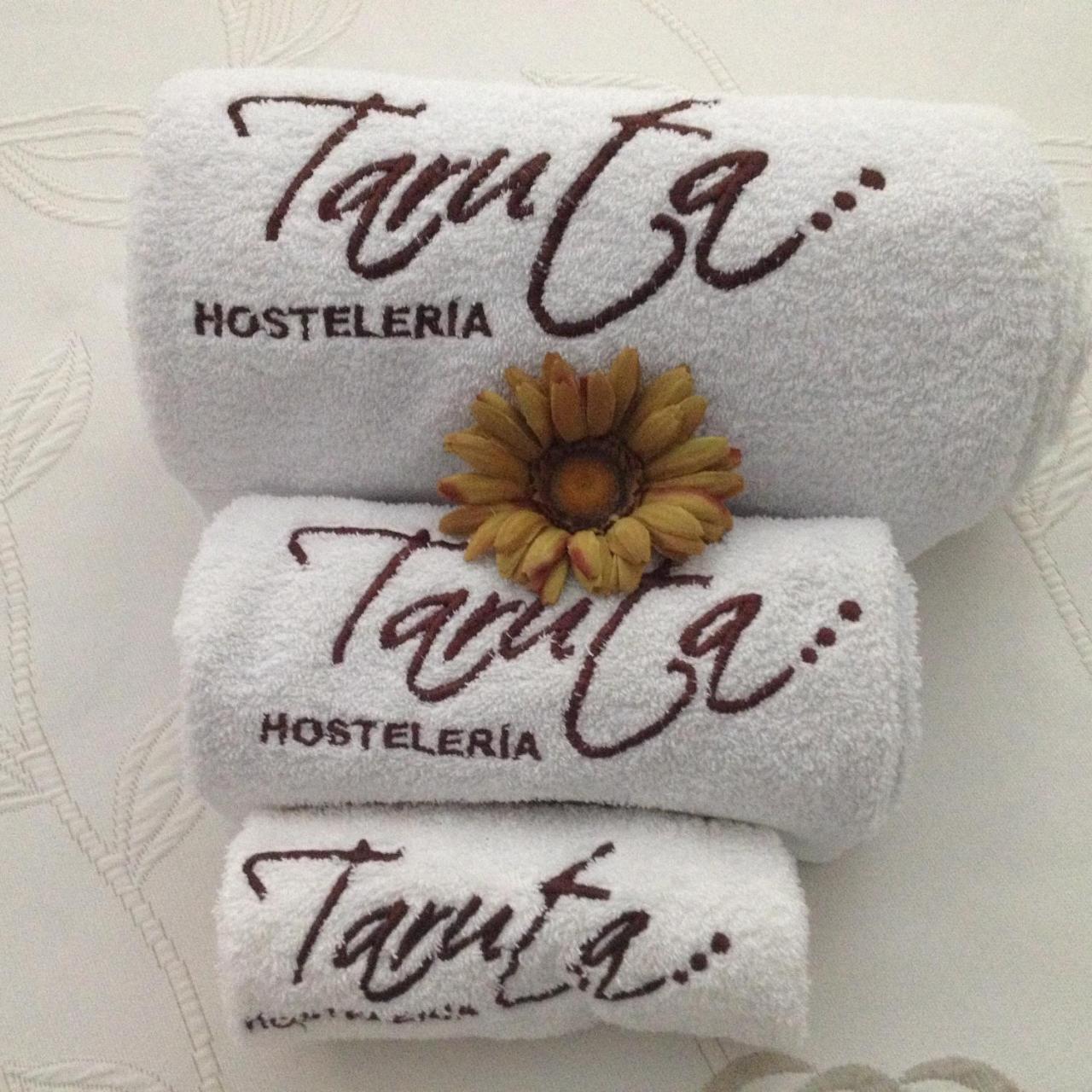 Hostal Alba Taruta Guadalupe  Kültér fotó