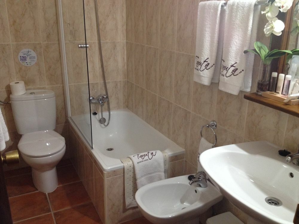 Hostal Alba Taruta Guadalupe  Kültér fotó