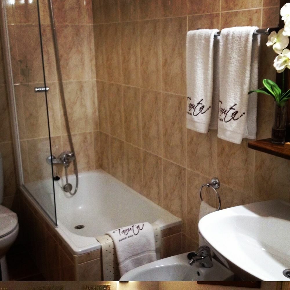 Hostal Alba Taruta Guadalupe  Kültér fotó