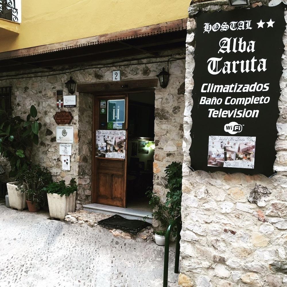 Hostal Alba Taruta Guadalupe  Kültér fotó